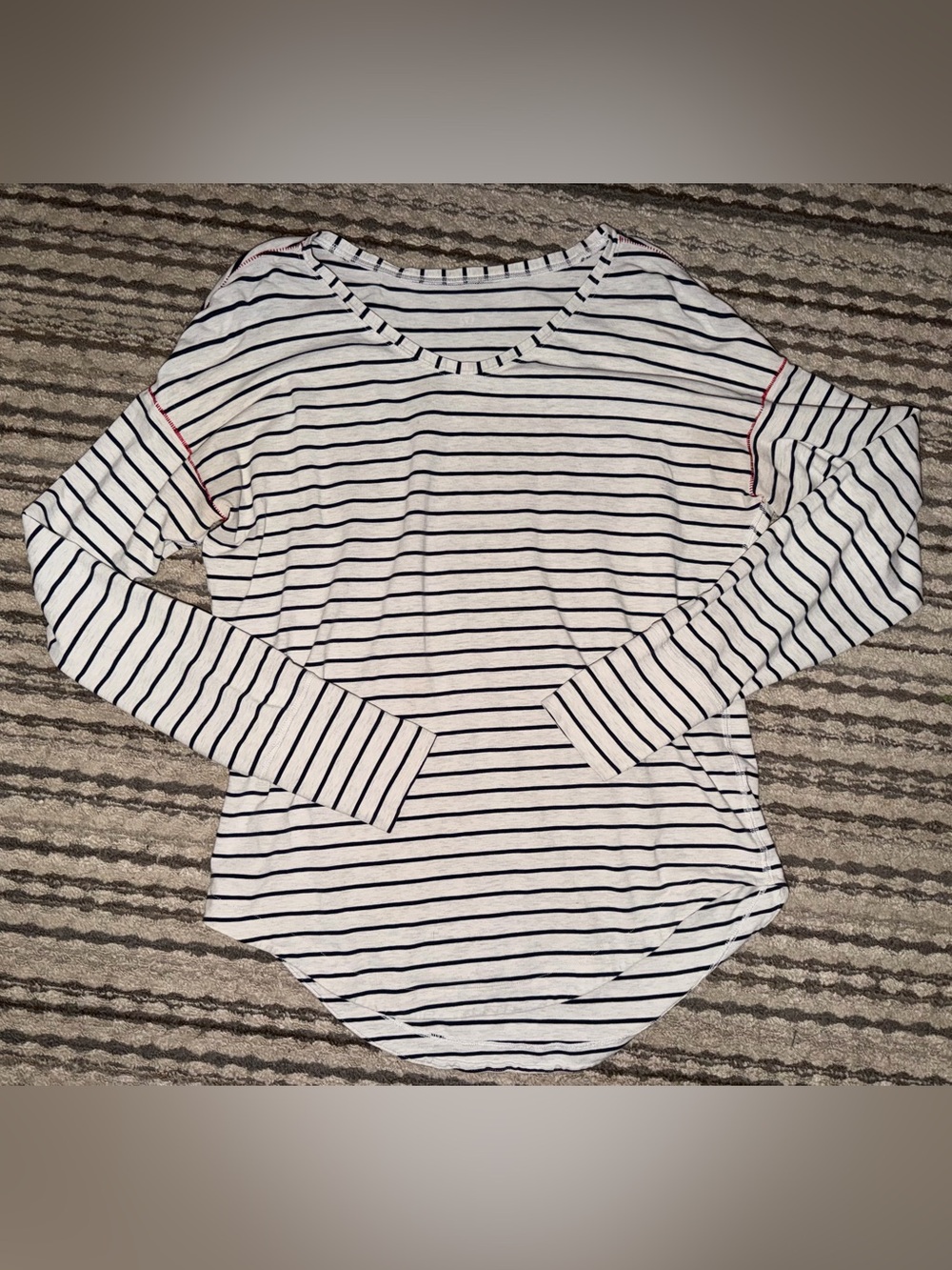 Women’s Lululemon Weekend Long Sleeve